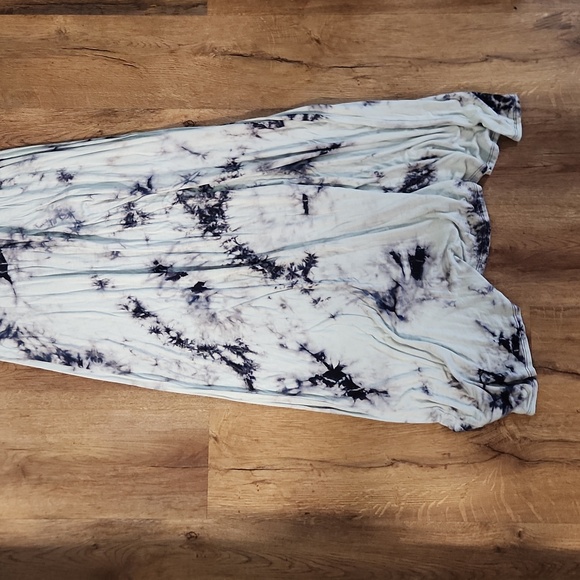 HALTER DRESS - Picture 2 of 2